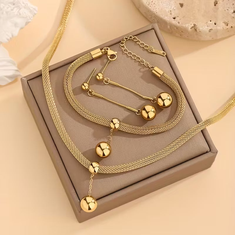 Conjunto de cuatro piezas de joyería moderna europea y americana