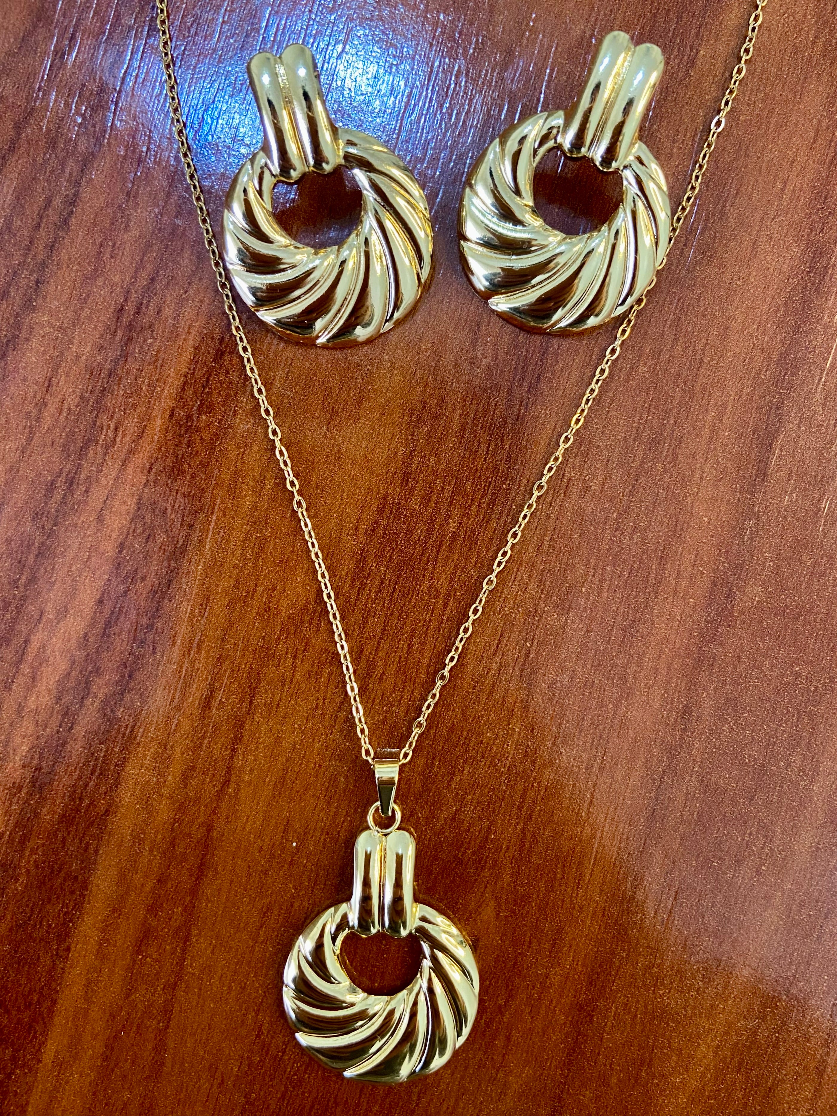 Juego de collar y pendientes calidad