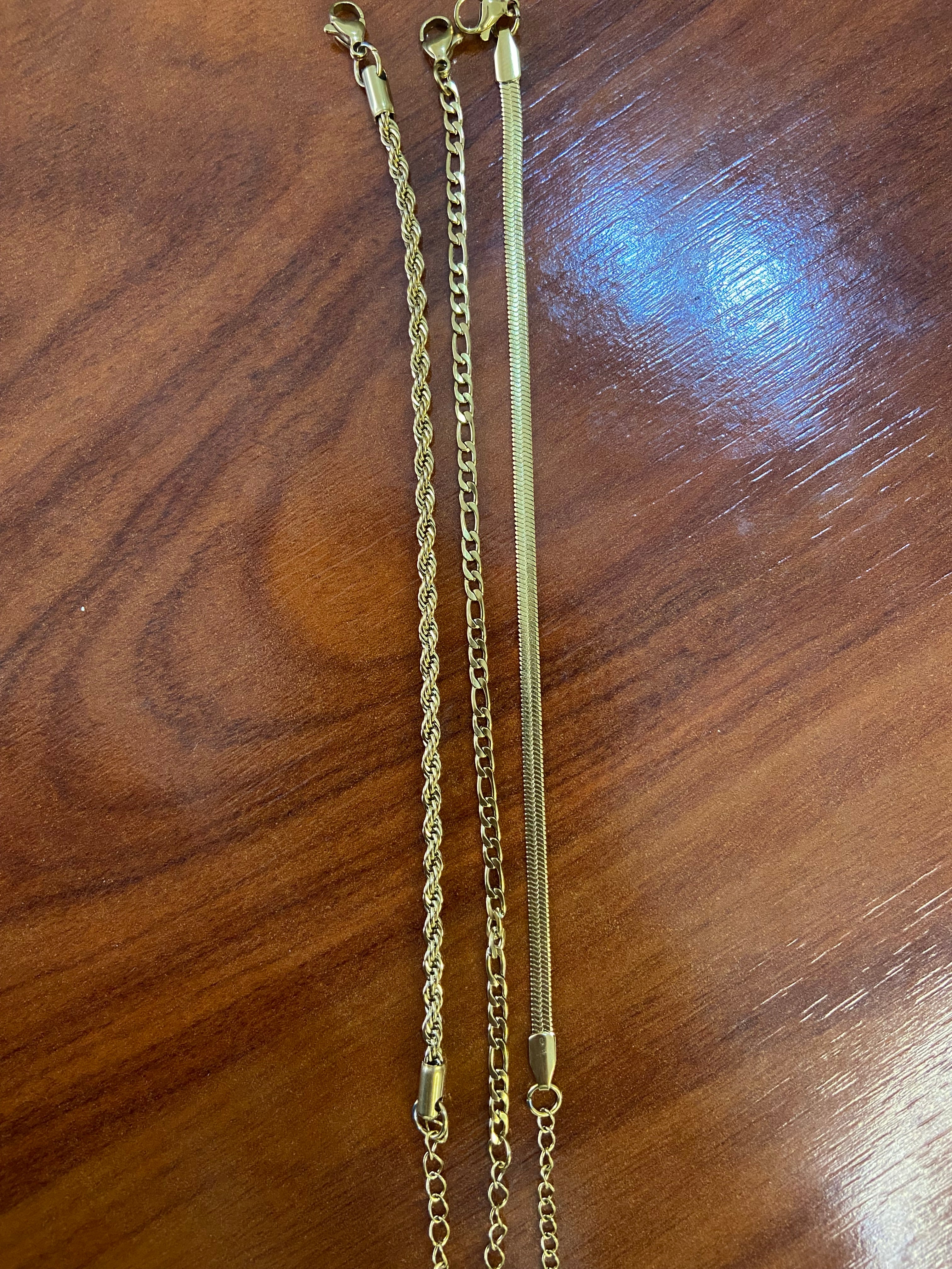 Conjunto de collar y 3 pulseras de alta calidad muy duraderos