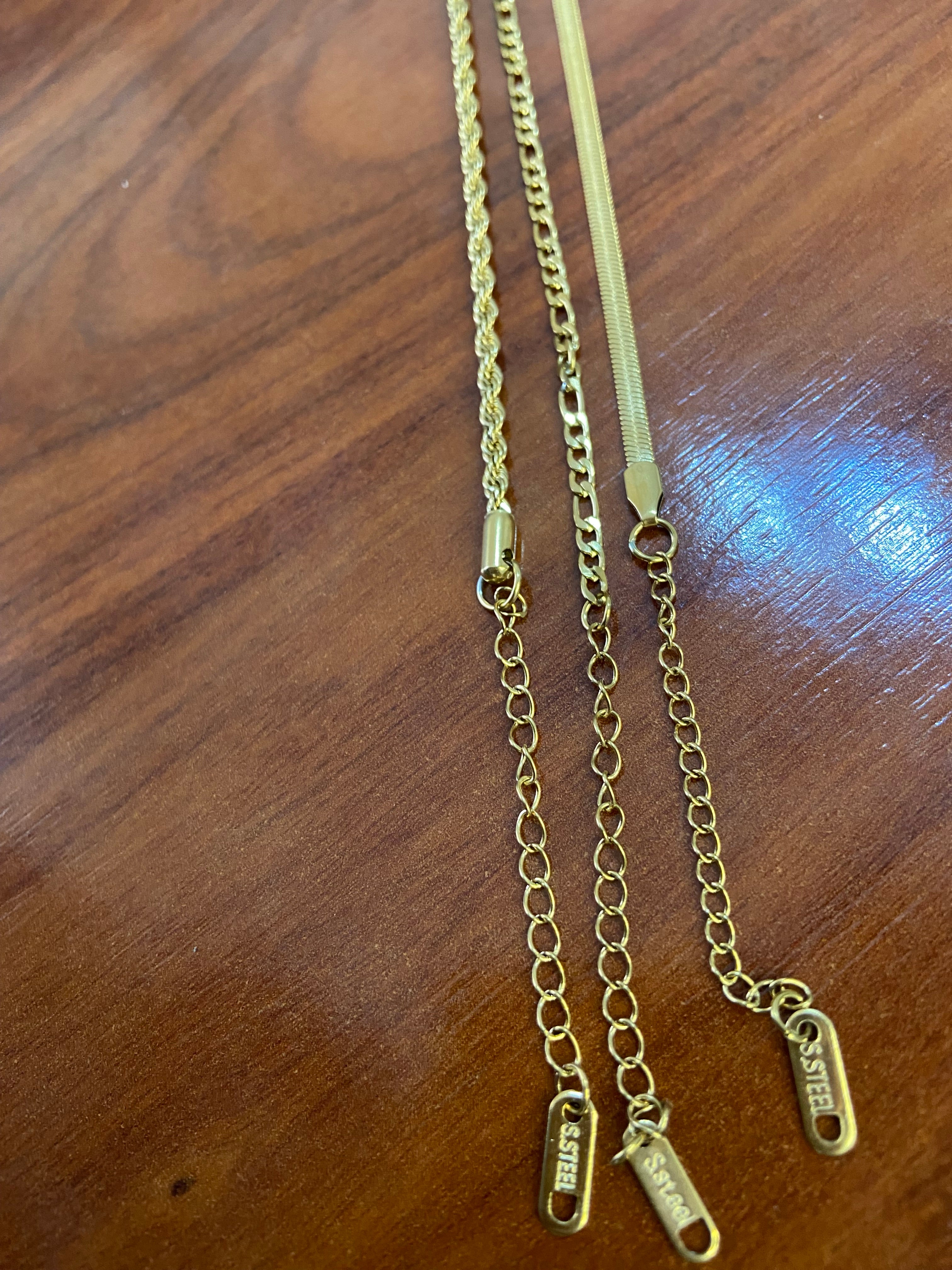Conjunto de collar y 3 pulseras de alta calidad muy duraderos