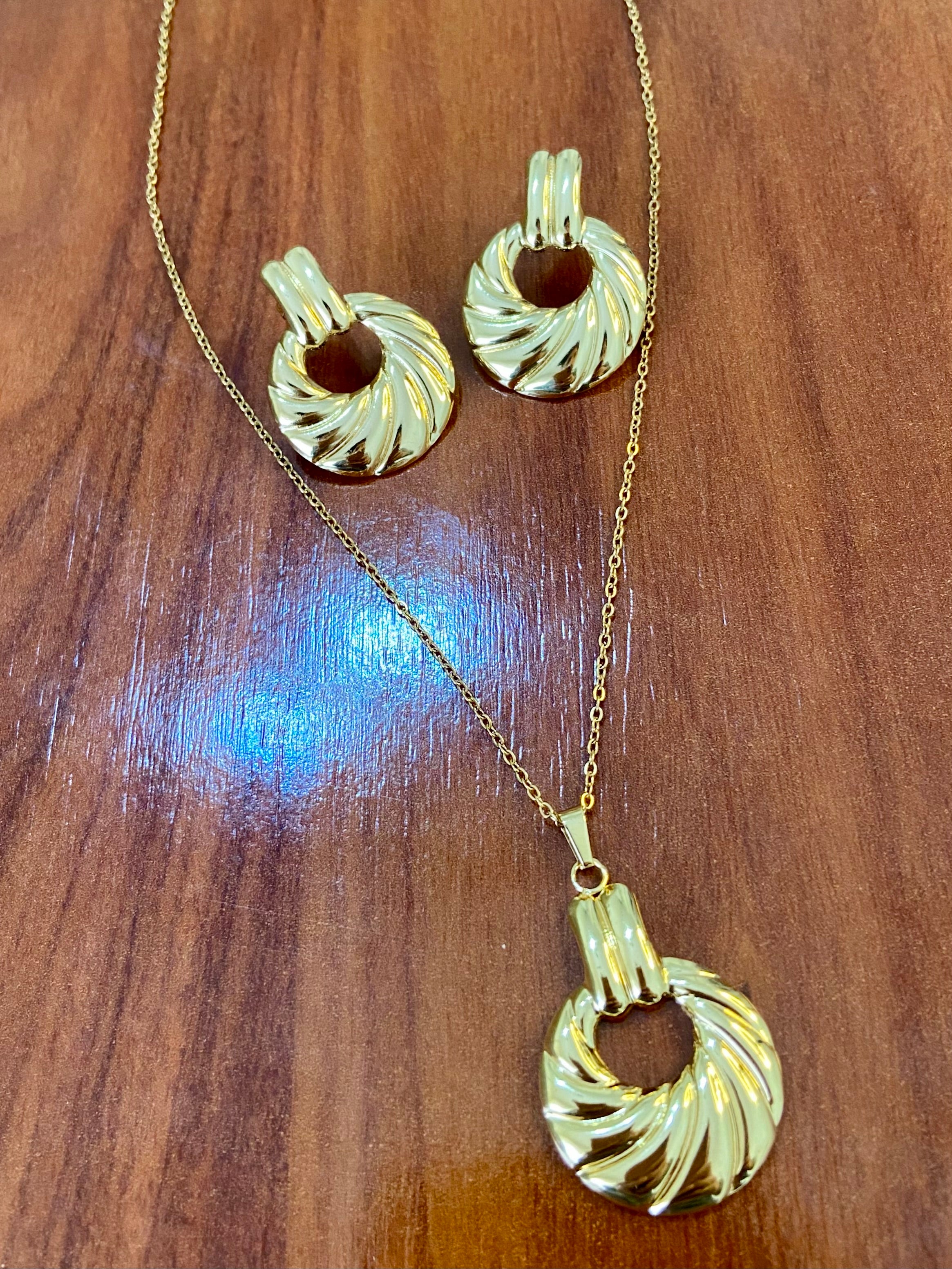 Juego de collar y pendientes calidad
